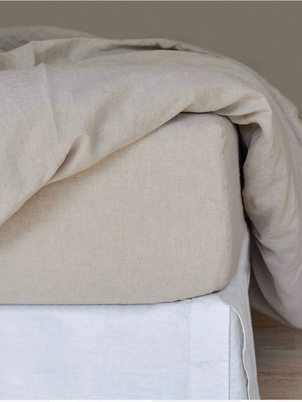 RoughLinen brand Smooth Linen Fitted Sheet Full size in Natural - Home Bedding
